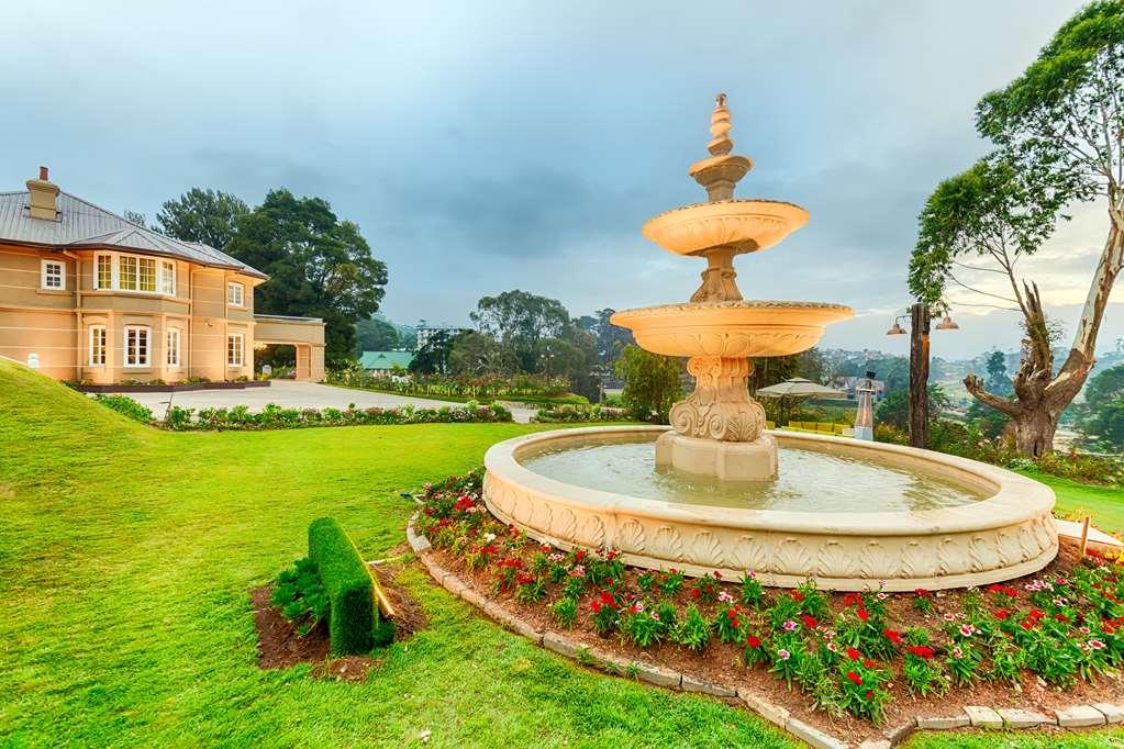 The Westbury Palace Hotel Nuwara Eliya Bagian luar foto