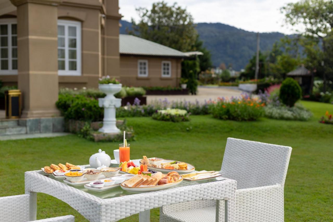 The Westbury Palace Nuwara Eliya Bagian luar foto