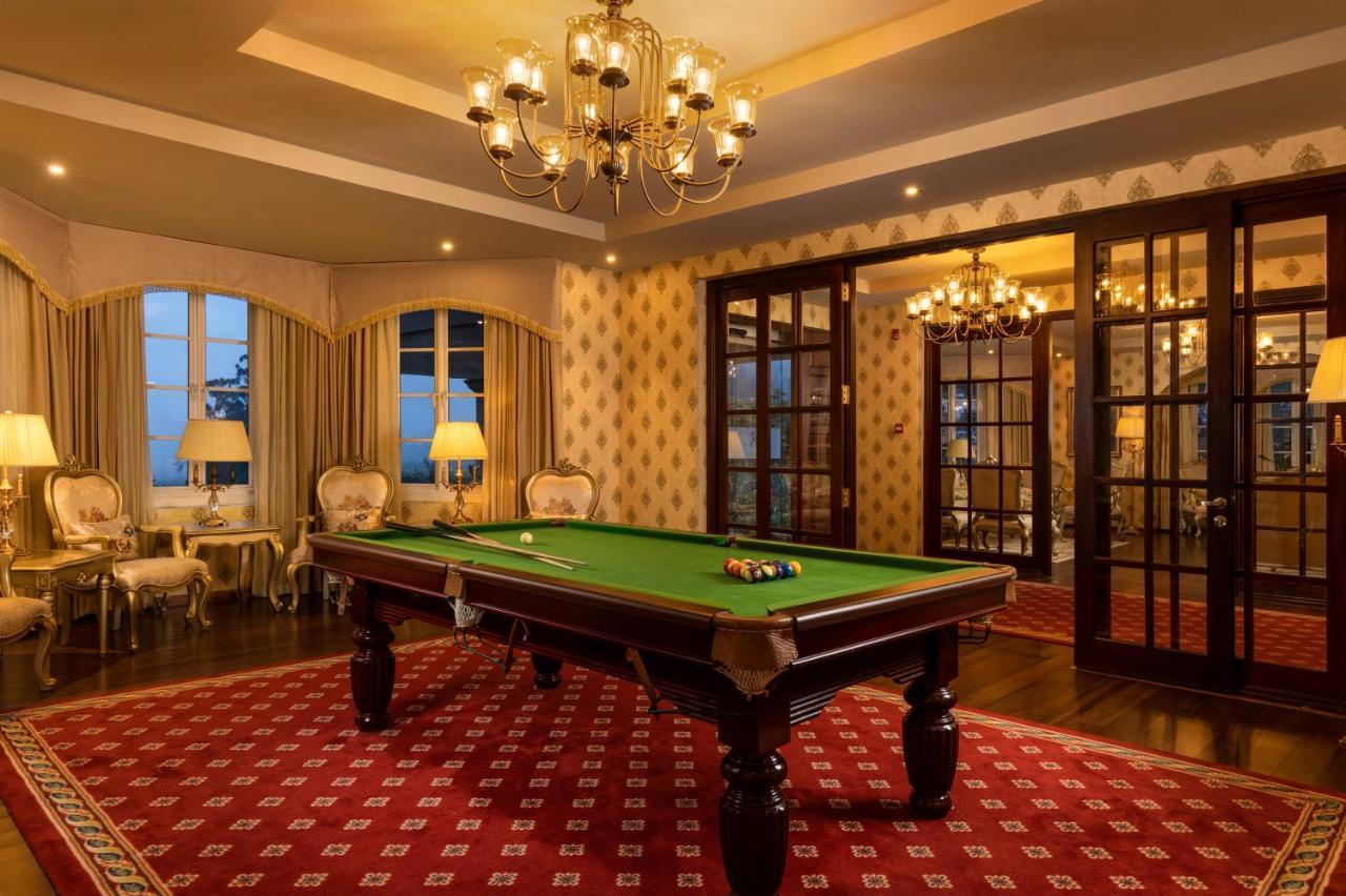 The Westbury Palace Nuwara Eliya Bagian luar foto
