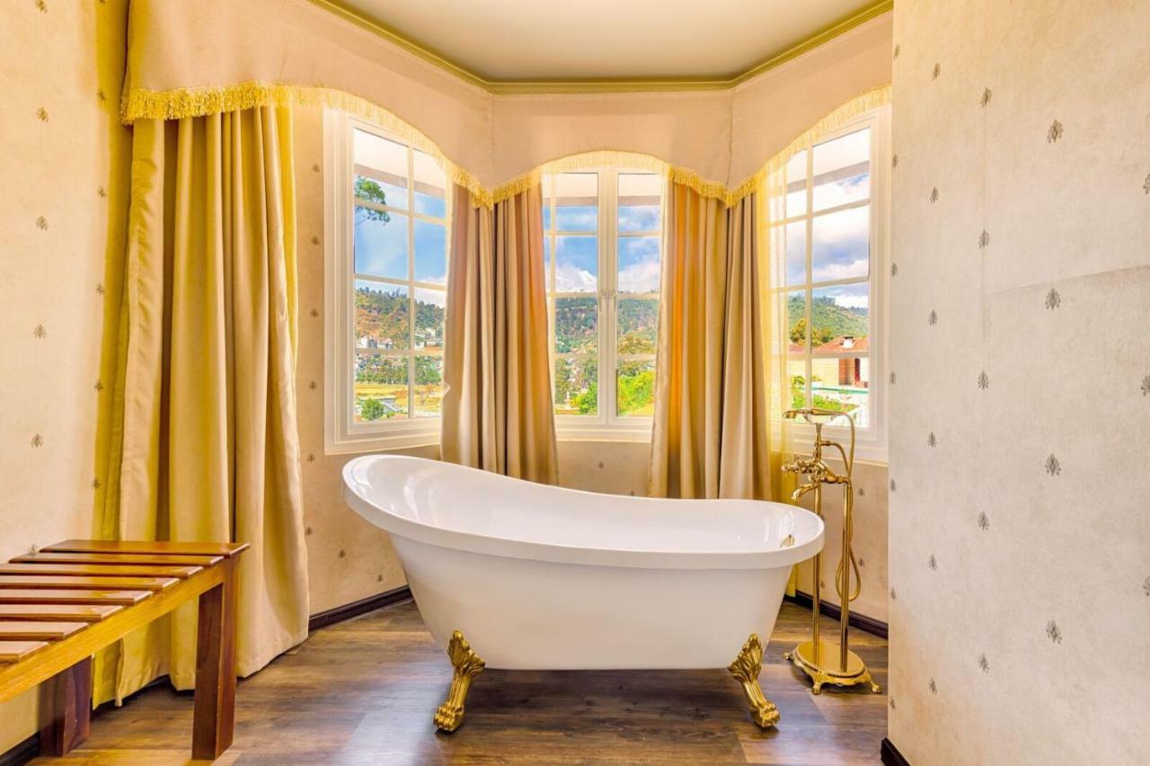The Westbury Palace Nuwara Eliya Bagian luar foto